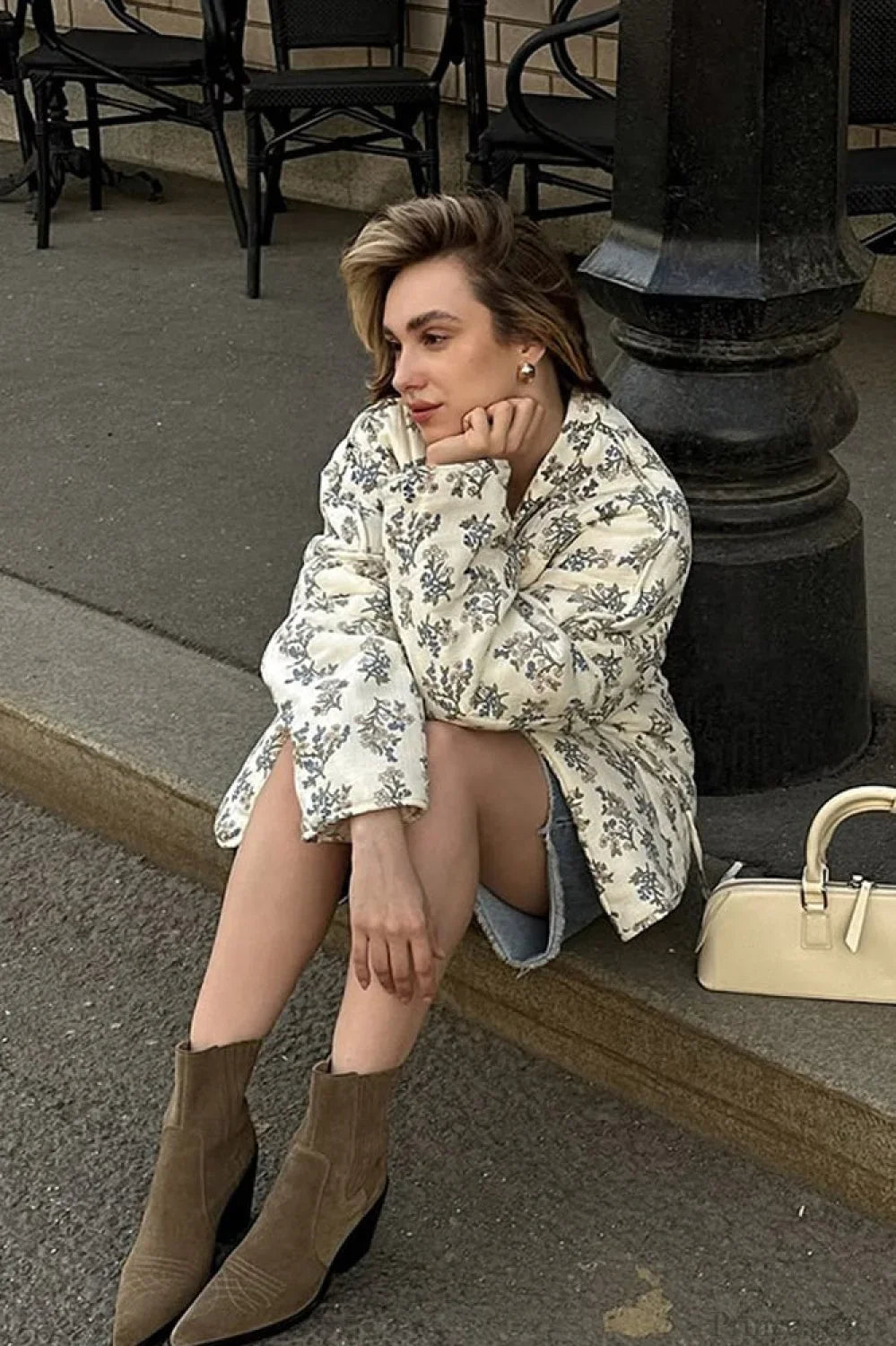 Casual Versatile Printed V-Neck Drawstring Padded Coat image 3