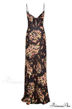 Catarina Elegant Maxi Dress image 12
