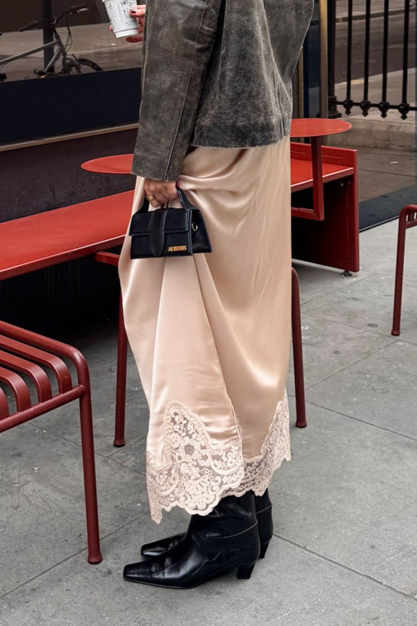 Elegant Lace Trim A Line Skirt image 4