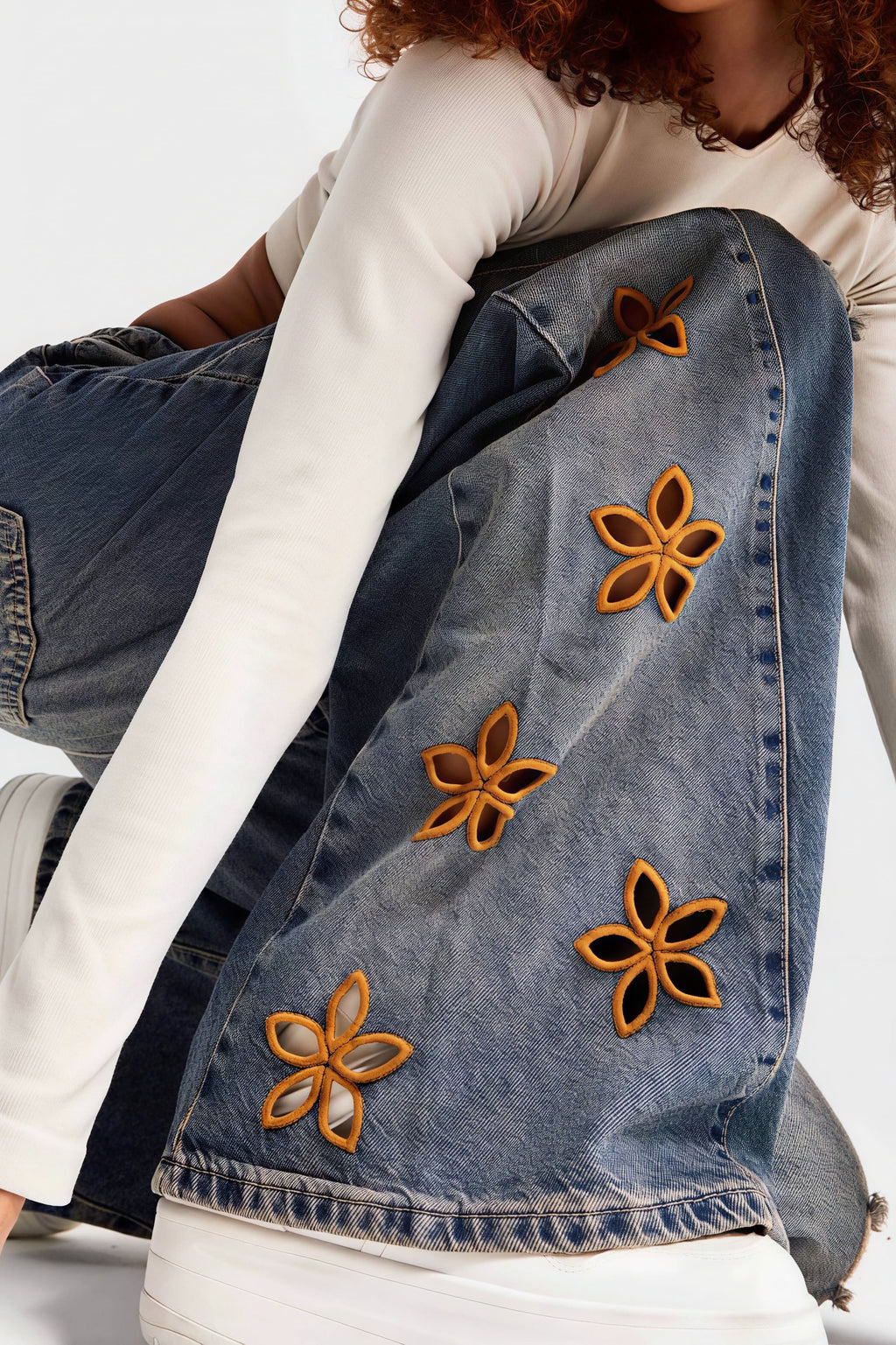 Floral Embroidered High Waist Jeans image 4