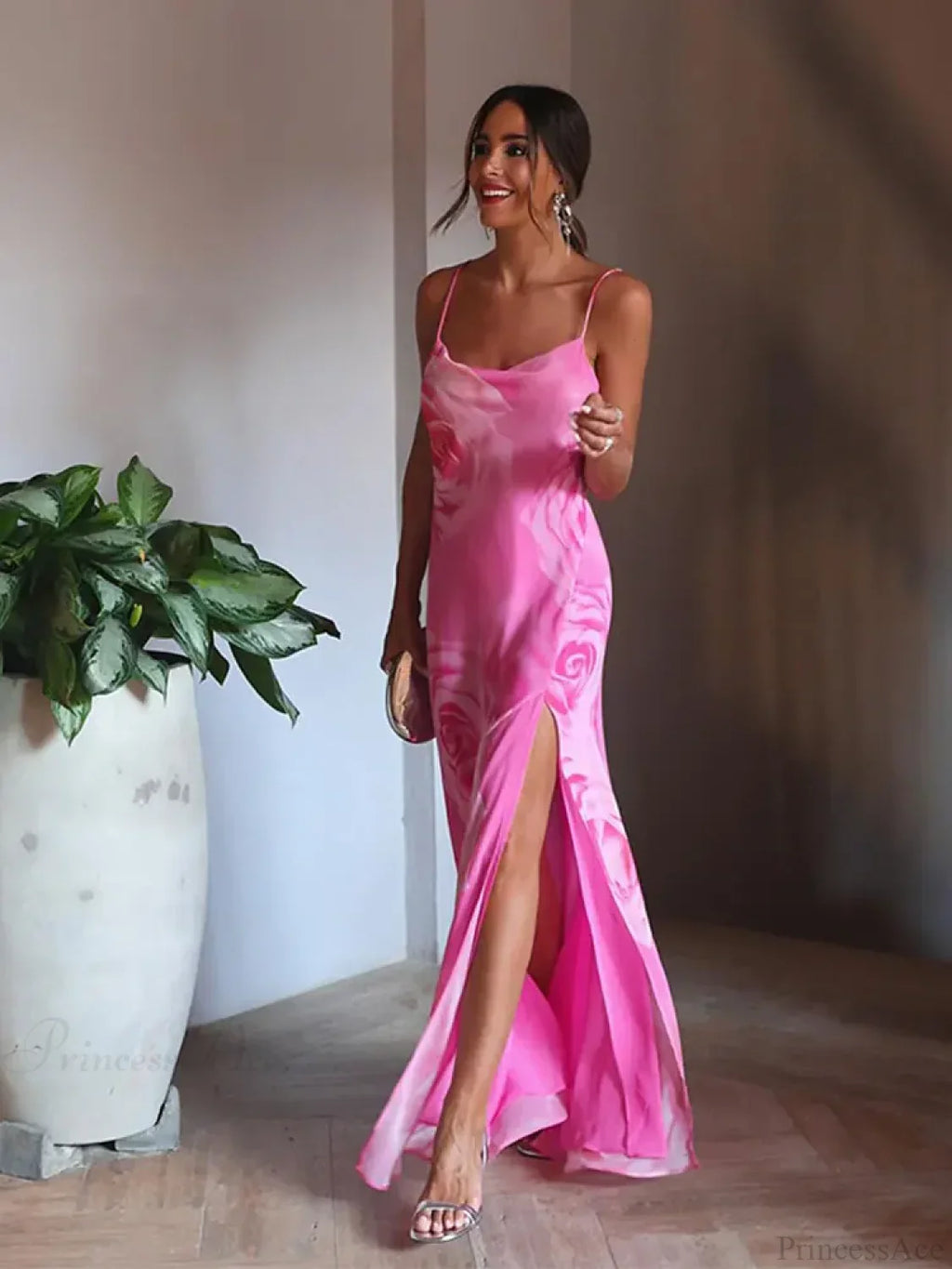 Chic V-neck Beach Ruffles Backless Floral Dress image 7