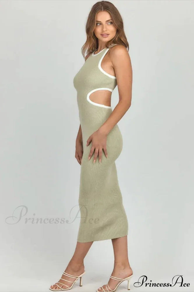 Claudia Elegant Midi Dress image 8
