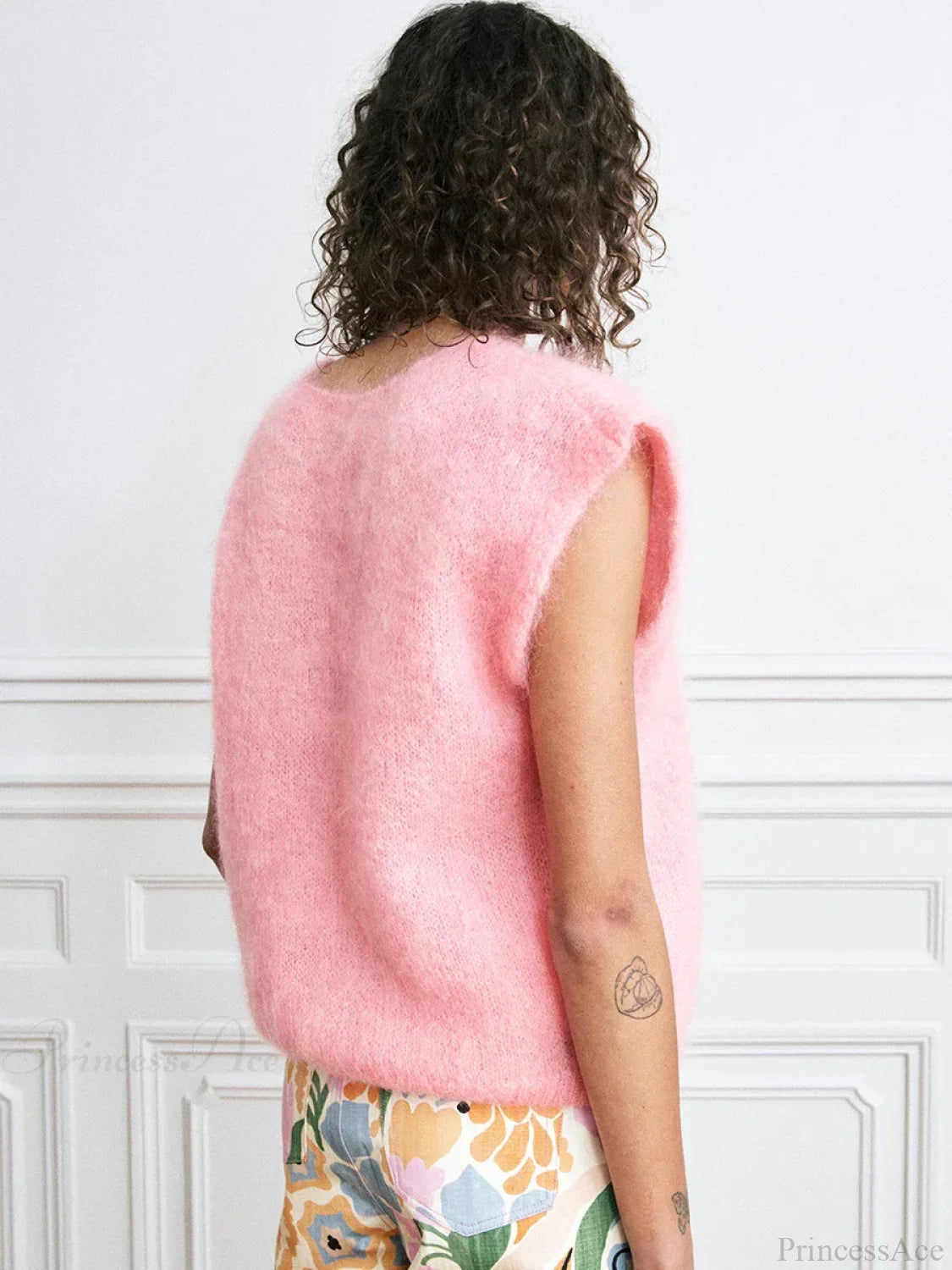 Colorful Furry Button-Up Sleeveless Cardigan image 2