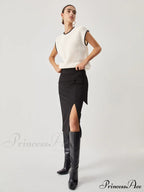 Contrast Trim Graceful Chunky Knit Vest image 4