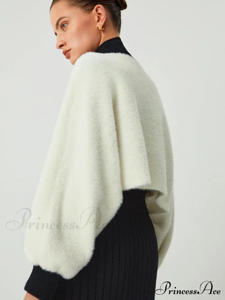 Contrast Trim Graceful Fuzzy Crop Cardigan image 2