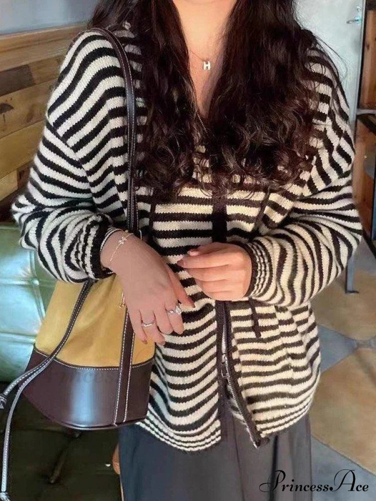 Contrasting Colors Striped Hooded Zipper Cardigan image 2