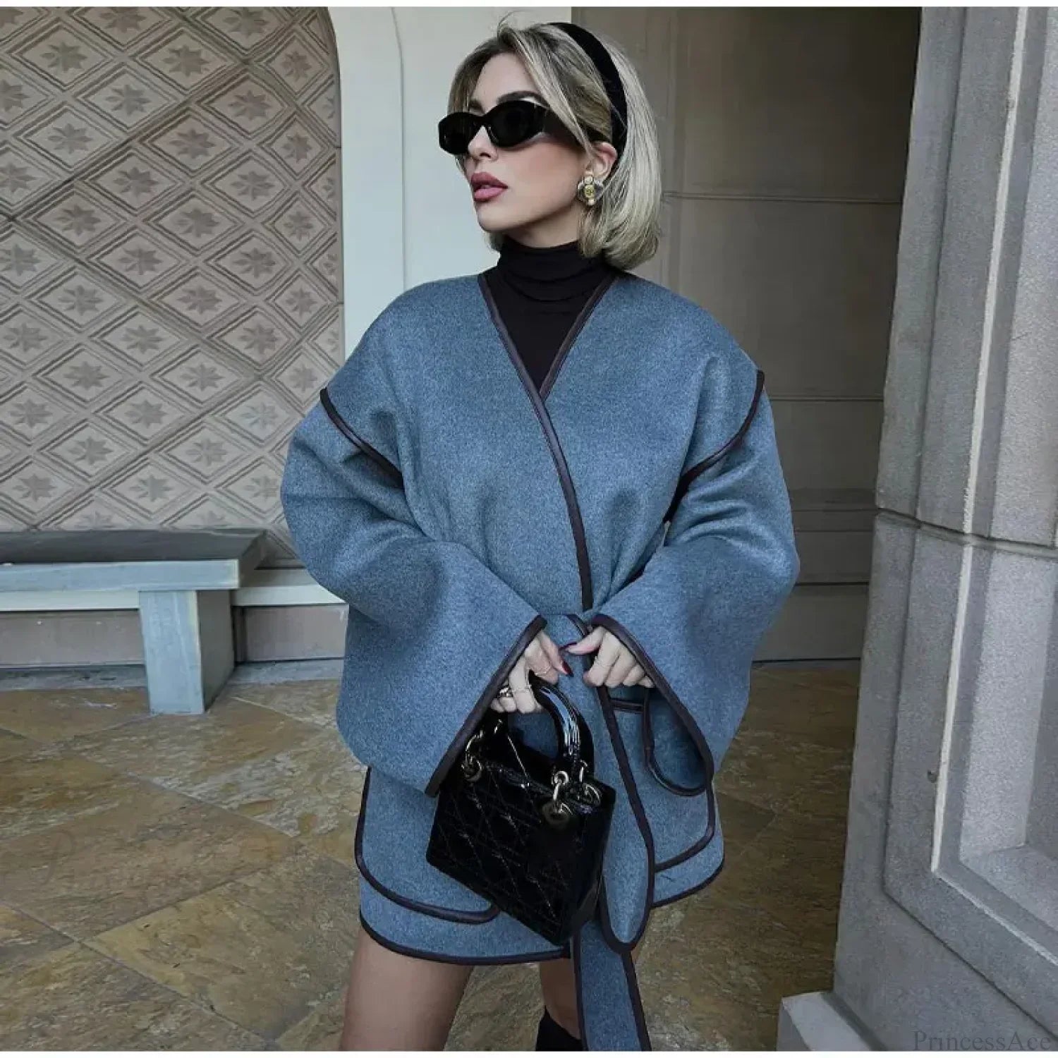 Contrasting Stitch Woolen Coat image 5