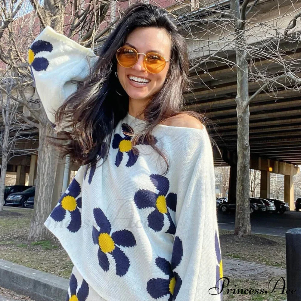 Cute Floral Print Pullover Knit Classic Shorts Matching Set - Pink image 1