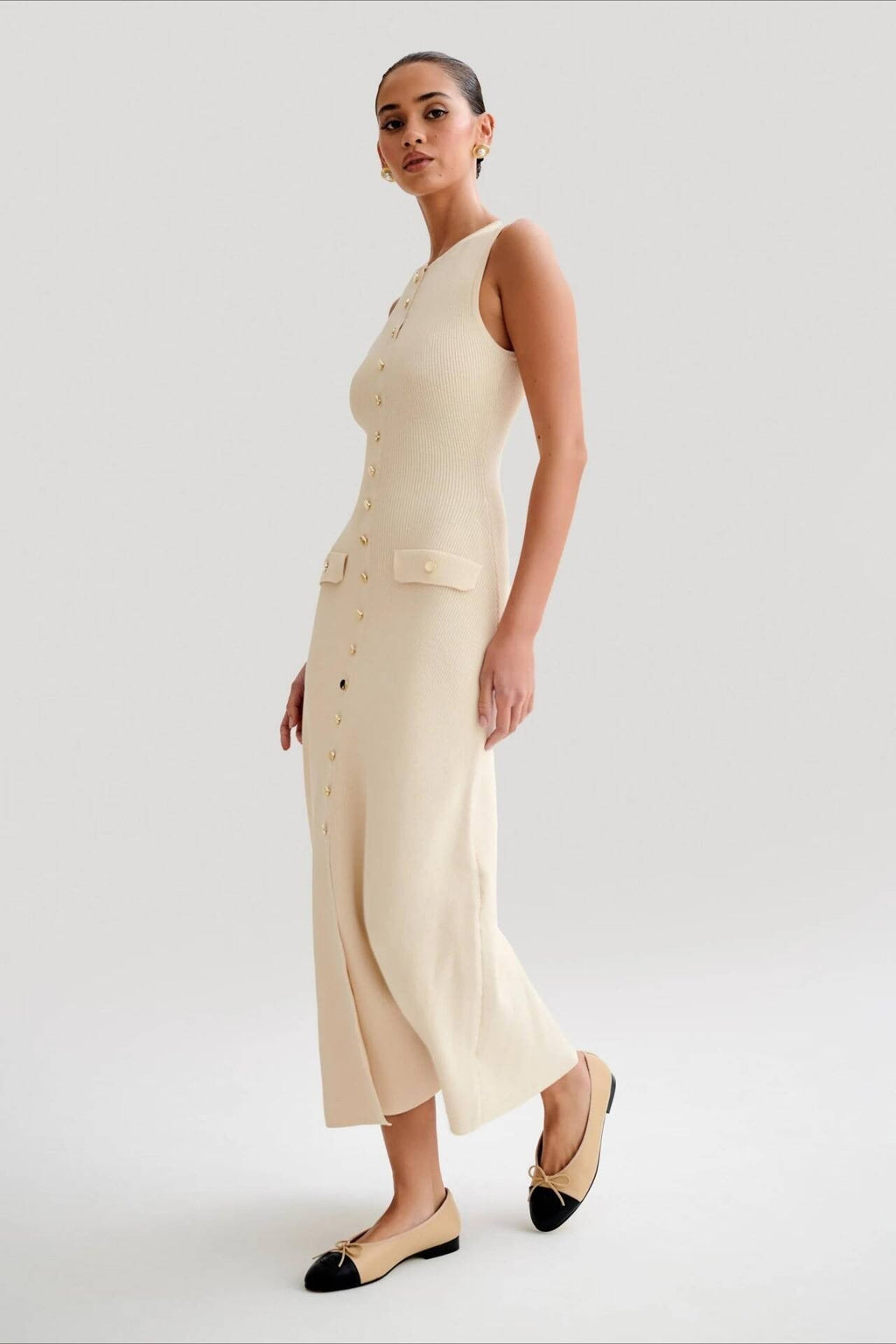 Sleeveless Round Neck Knit Sweater Dress image 9