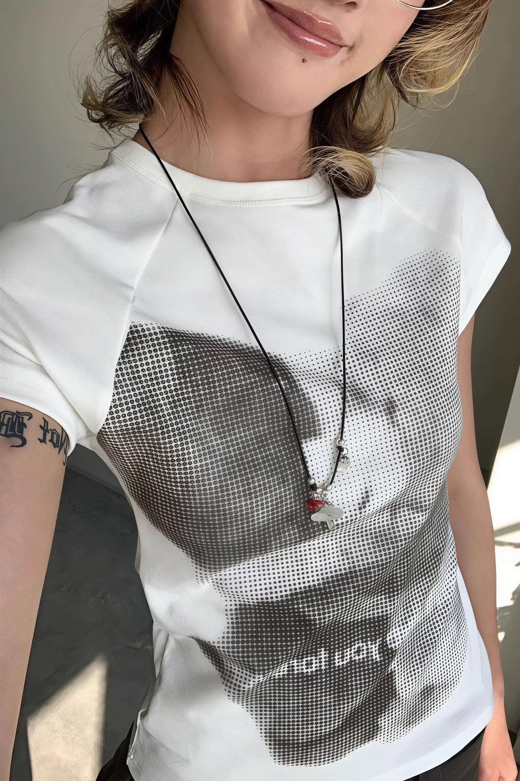 Bear Print Slim Cropped Cotton T-shirt image 3