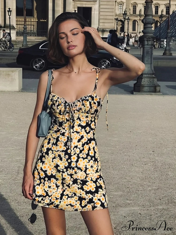 Daisy Printed Graceful Floral Short Dress image 1