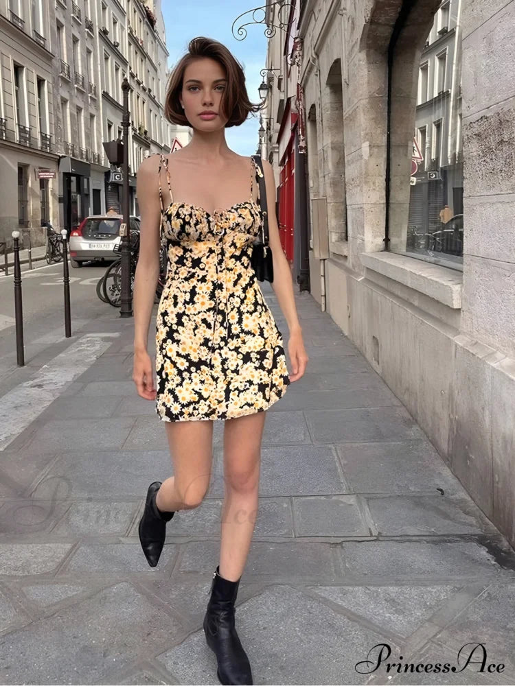 Daisy Printed Graceful Floral Short Dress image 4