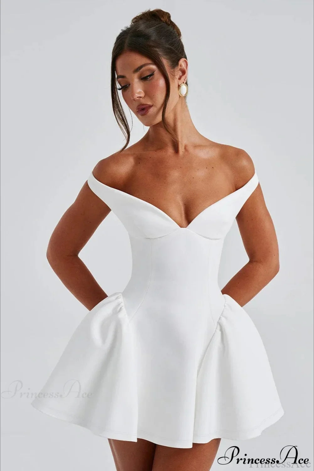 Deep V-Neck Open-Back Edgy Solid Party Dress image 4
