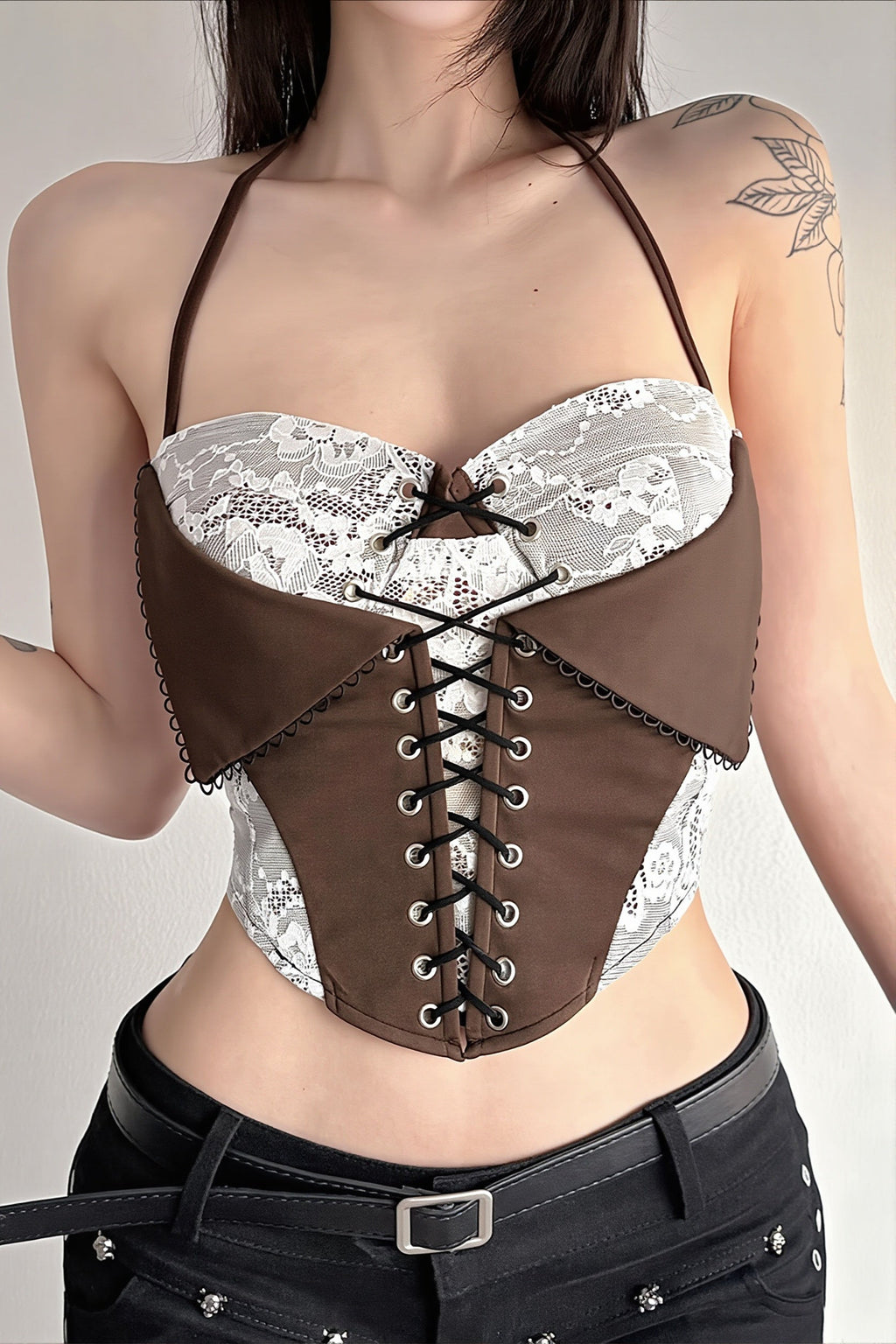 Chic Color Block Lace Insert Tie Waist Backless Halter Top image 1