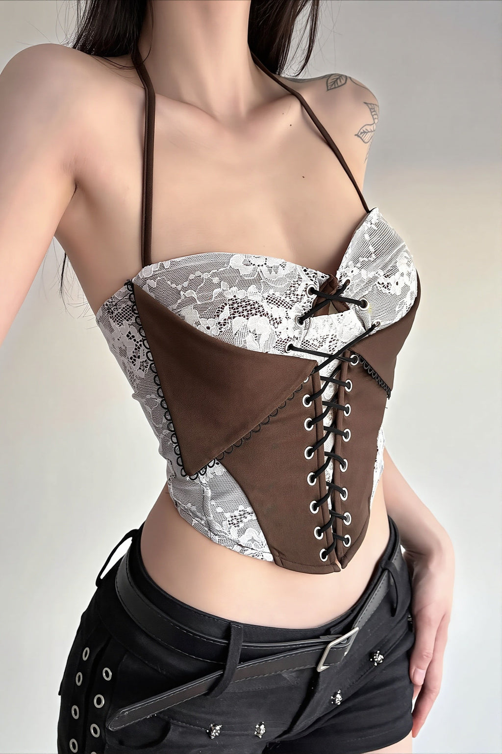 Chic Color Block Lace Insert Tie Waist Backless Halter Top image 2