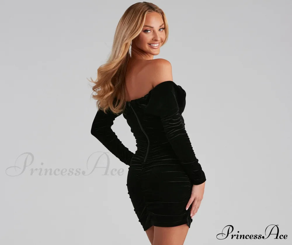 Dusk To Dawn Charming Velvet Sweetheart Mini Dress image 2