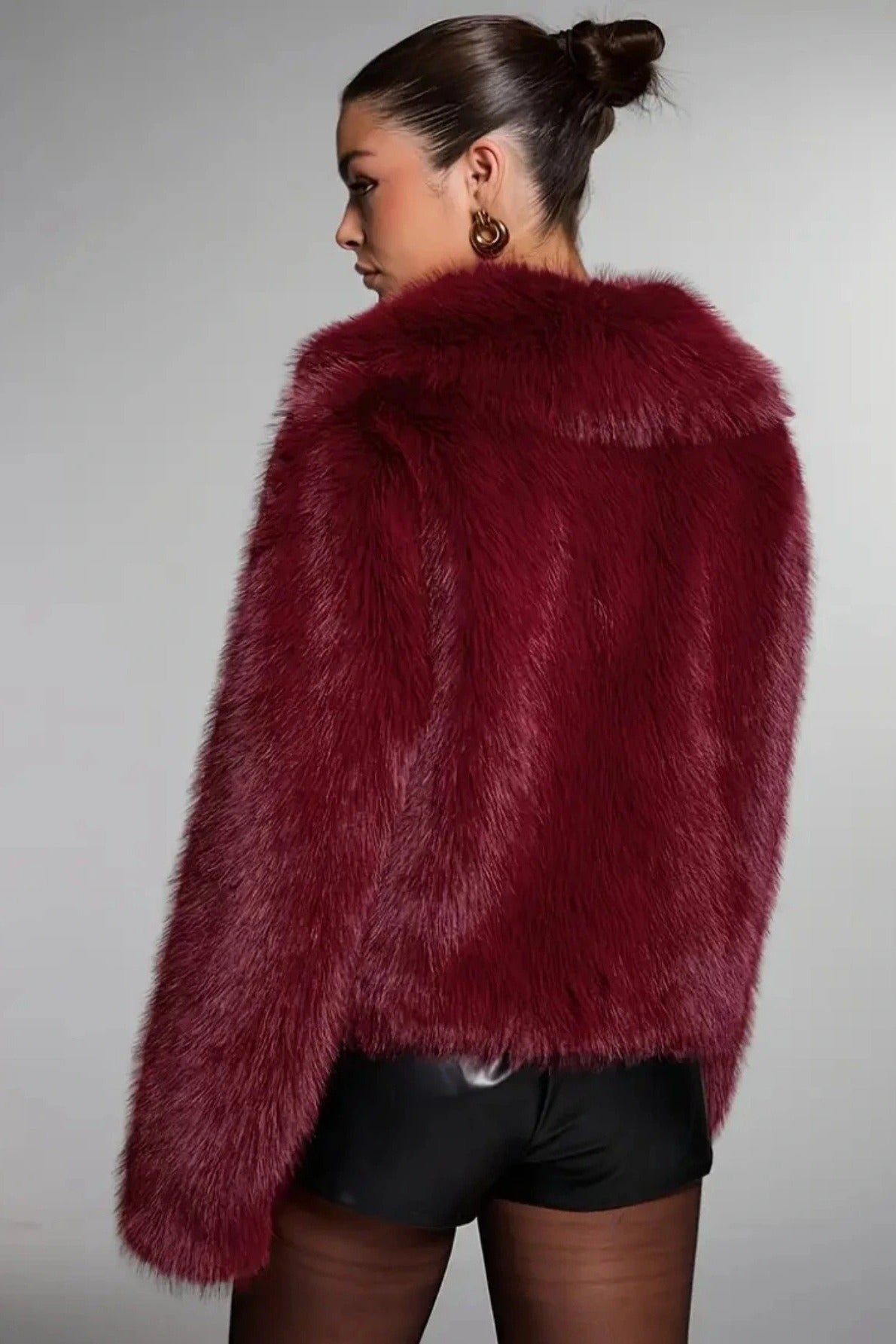 Vintage Elegant Faux Fur Buttoned Long-Sleeve Coat image 2