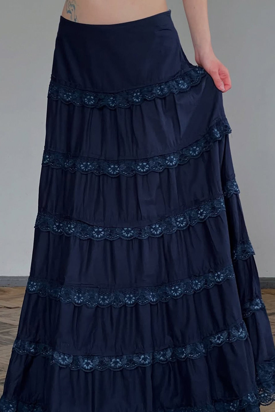 Vintage Lace Trimmed Tiered Midi Skirt image 3