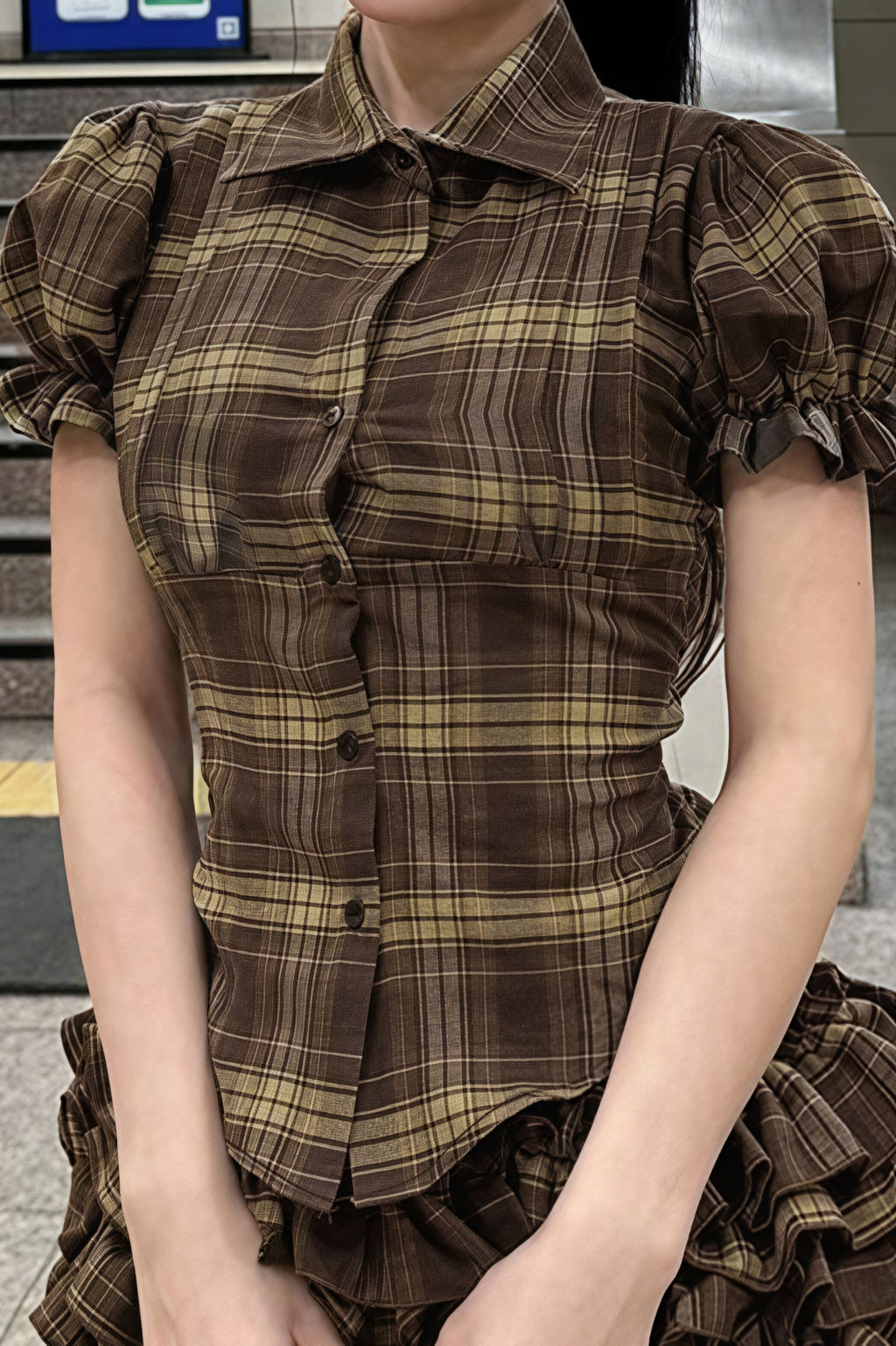 Plaid Lapel Button Puff Sleeve Ruched Blouse image 2