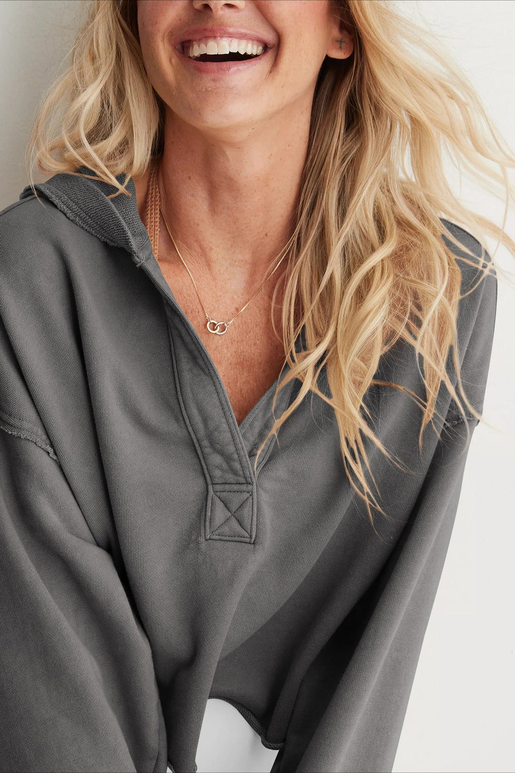 Chic Relaxed Solid V-Neck Hoodie image 11