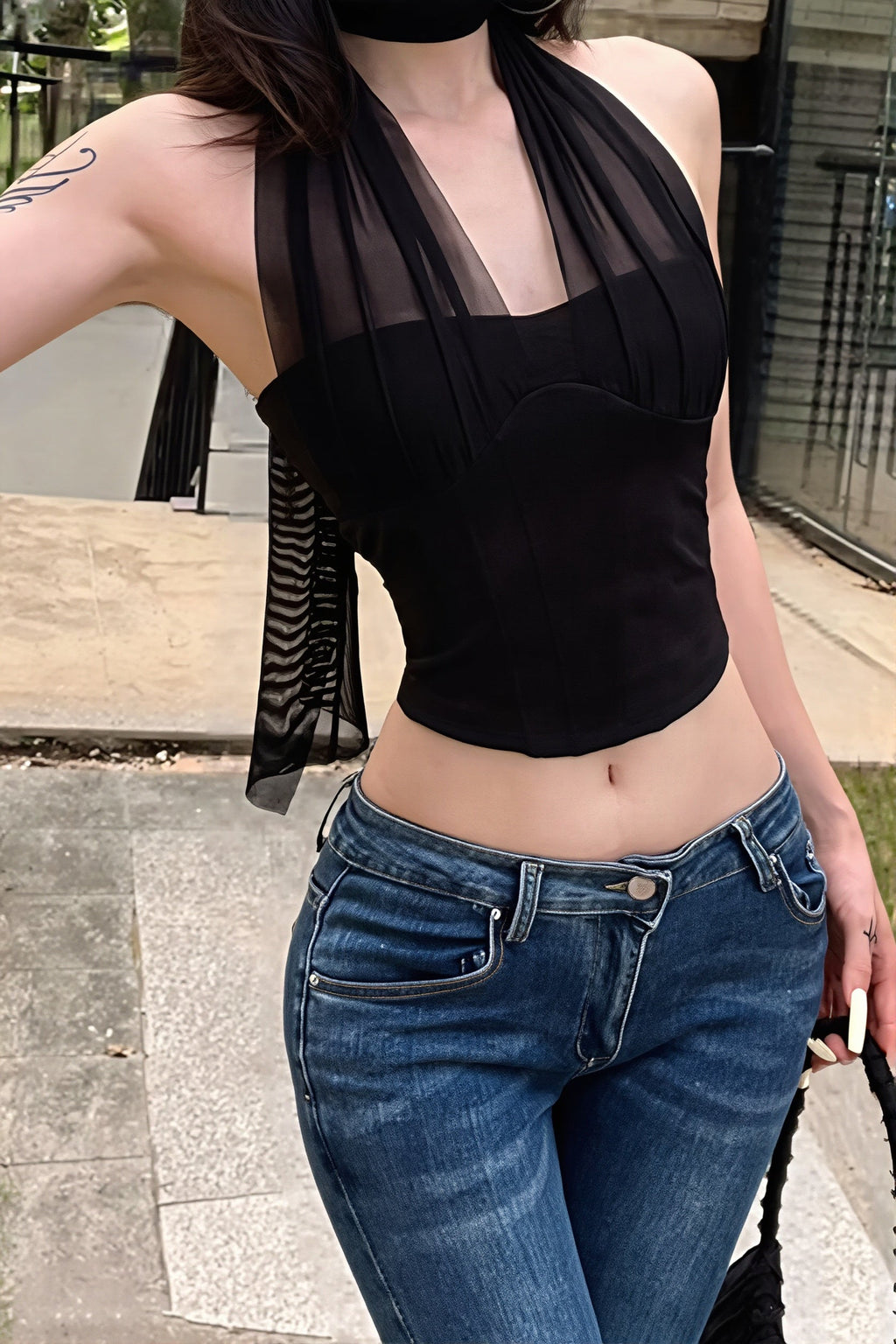 Solid Cropped Boned Halter Neck Sexy Backless Halter Top image 4