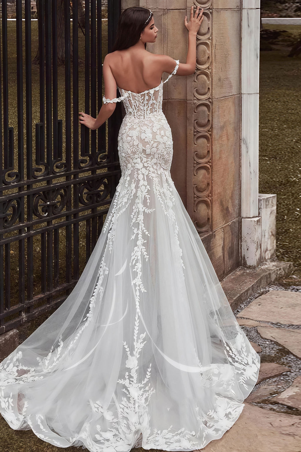 Mermaid Off Shoulder Lace Forest Train Wedding Dress image 2