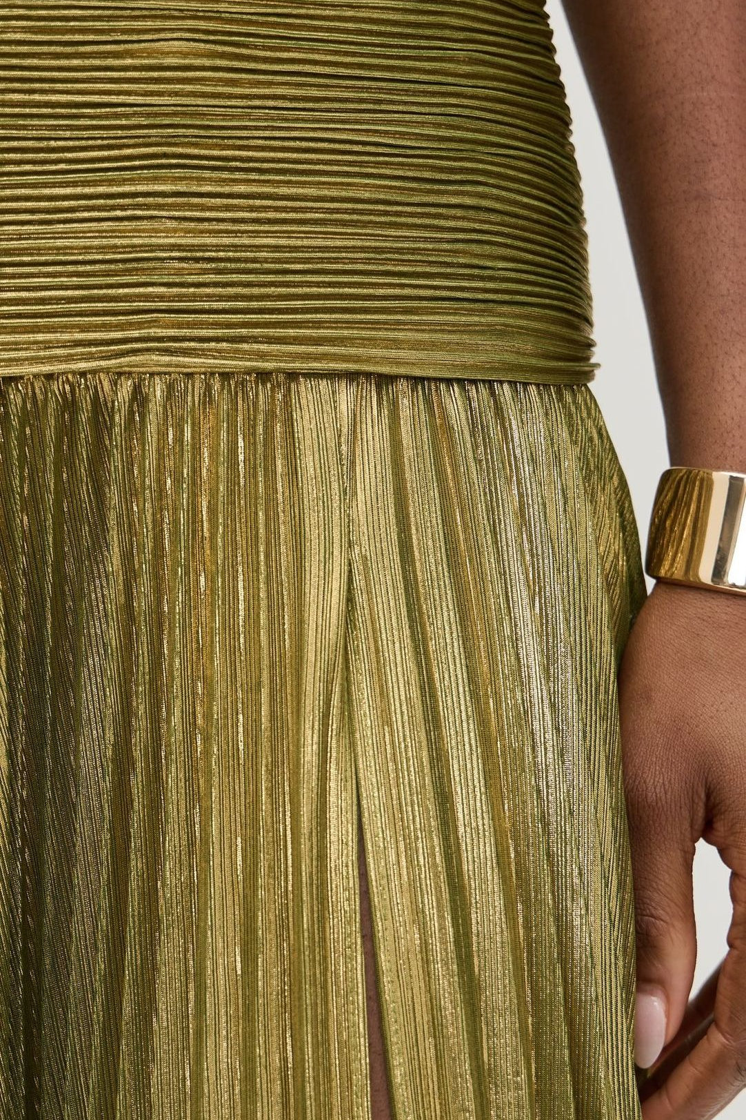 Metallic Pleated Halter Backless Tie Slit Maxi Dress image 4