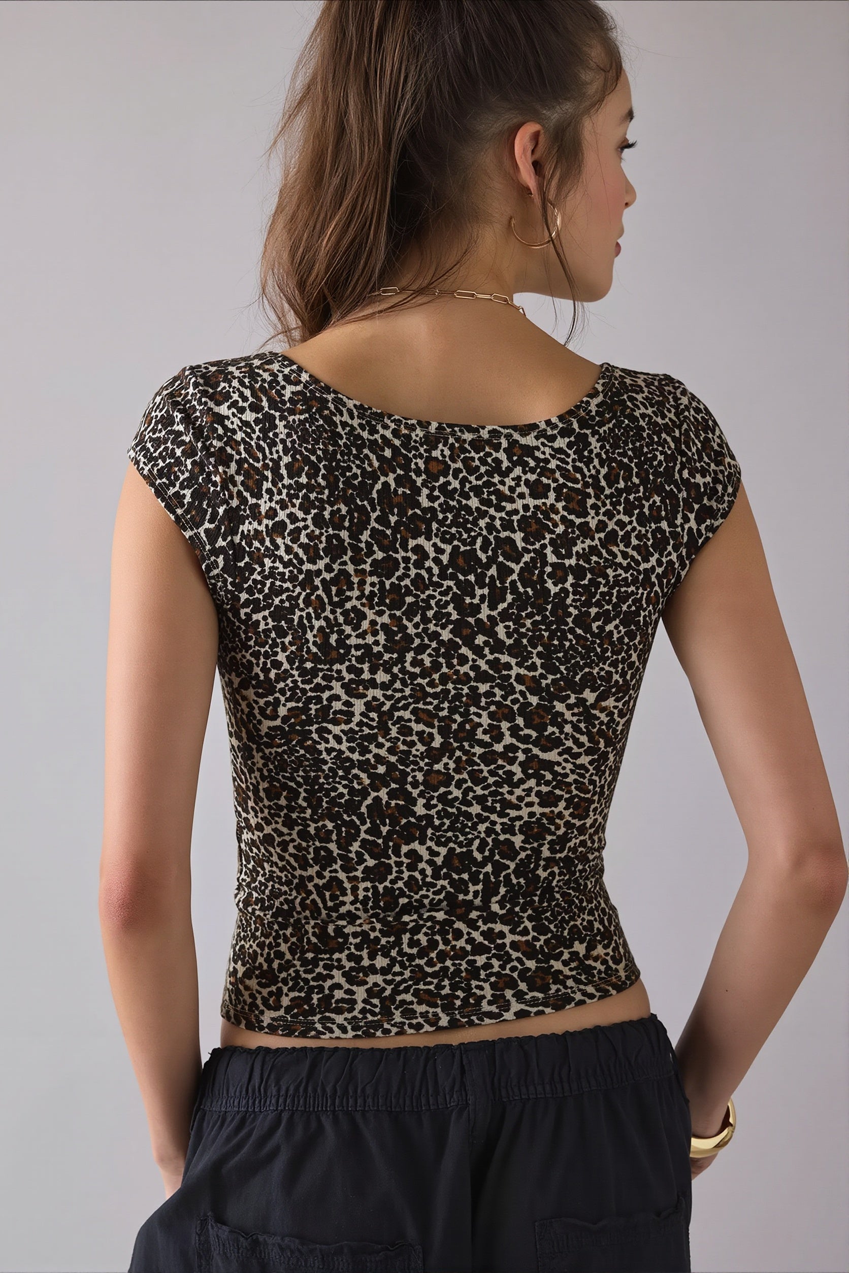 Square Neck Ribbed Printed T-shirt image 3