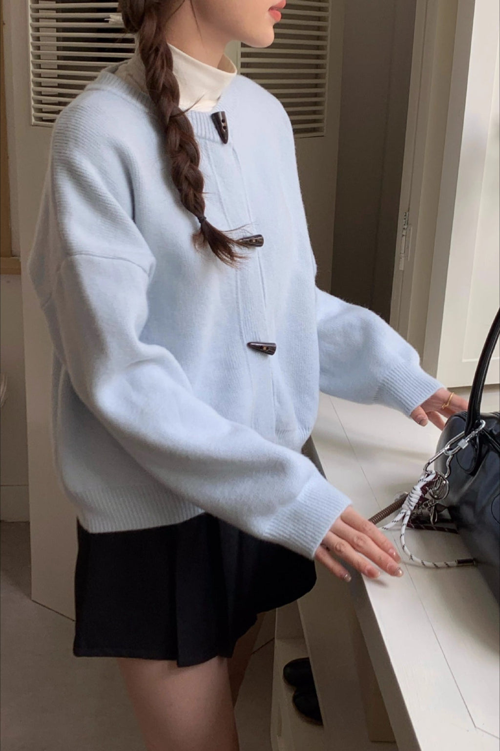 Retro Toggle-Button Loose Short Knit Cardigan image 11