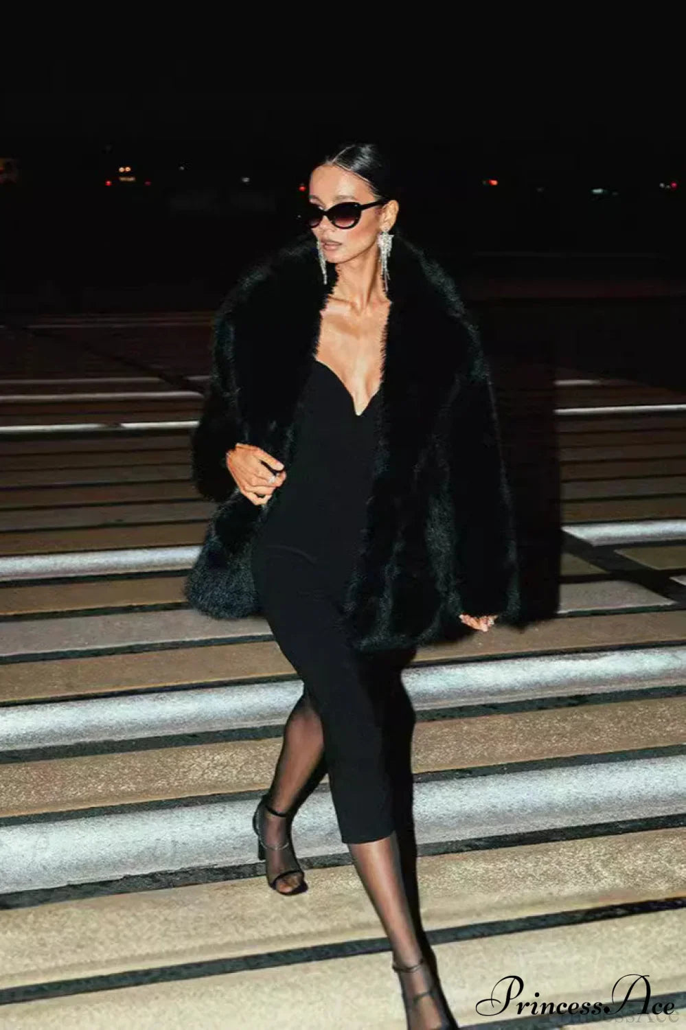 Eco Faux Fur Solid Chic Cropped Coat image 3