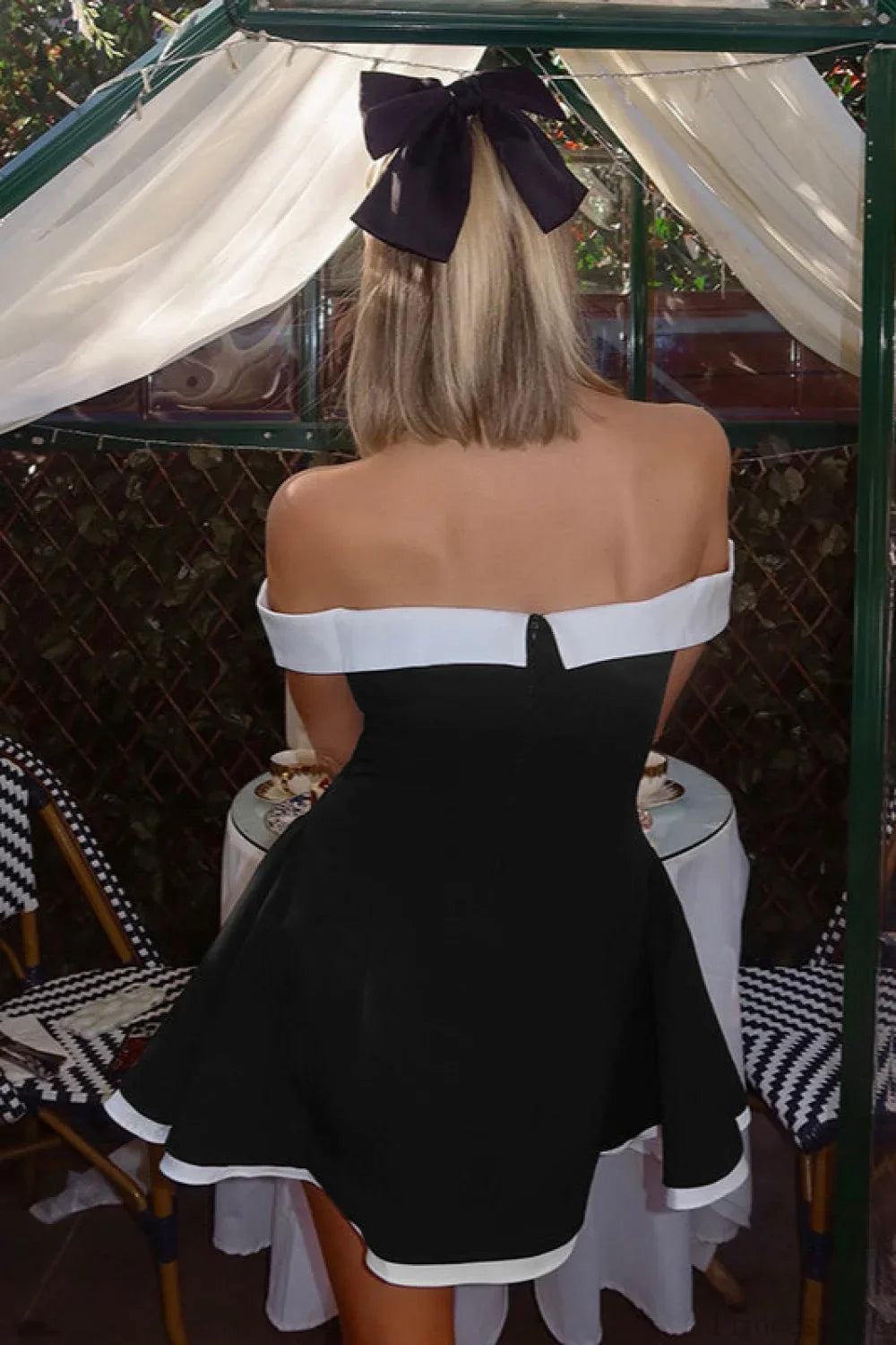 Elegant Off Shoulder Contrast Color Chest Baring Waist Cinching Mini Dress image 5