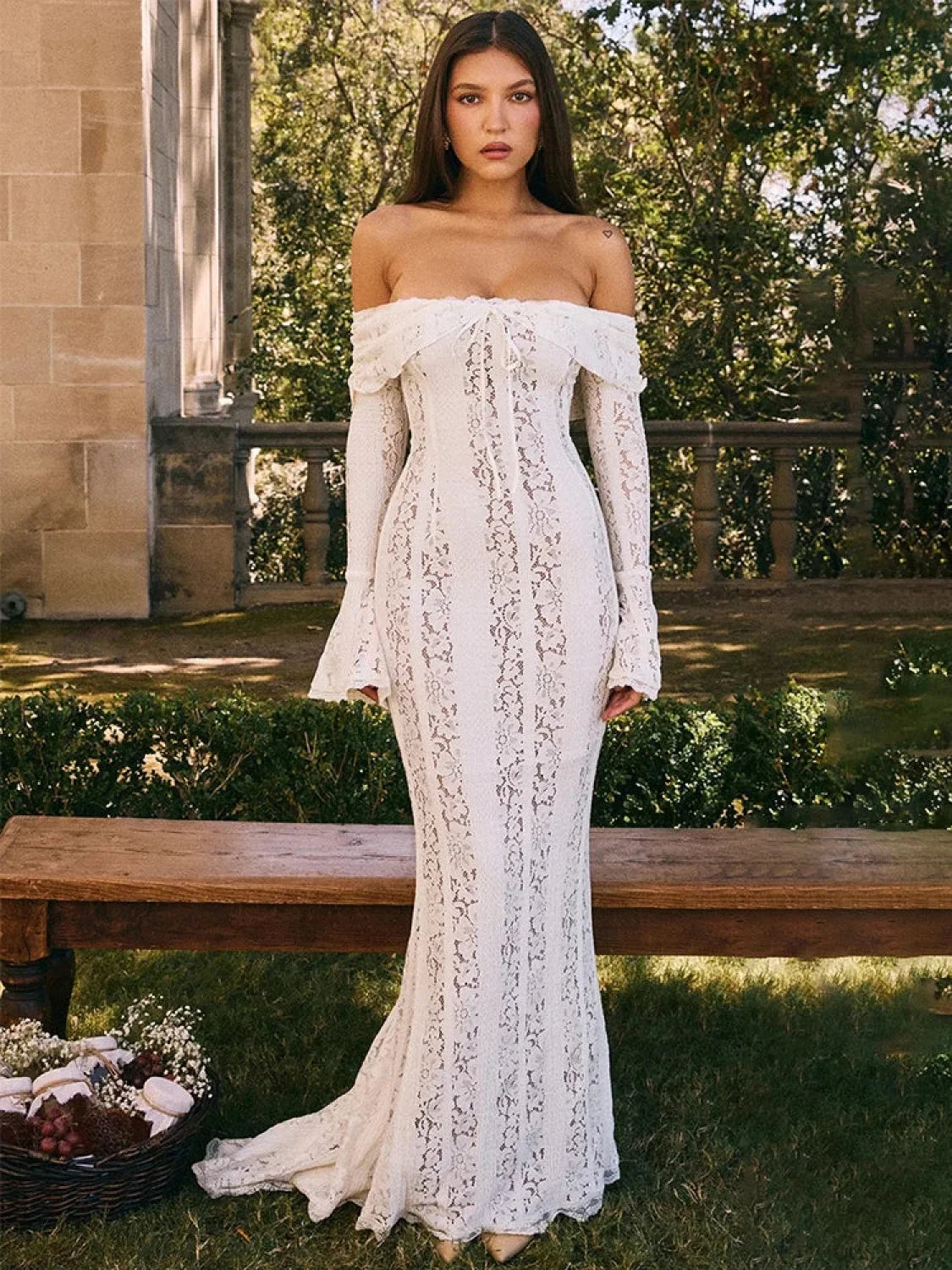 Elegant White Lace Vacation Dress image 2