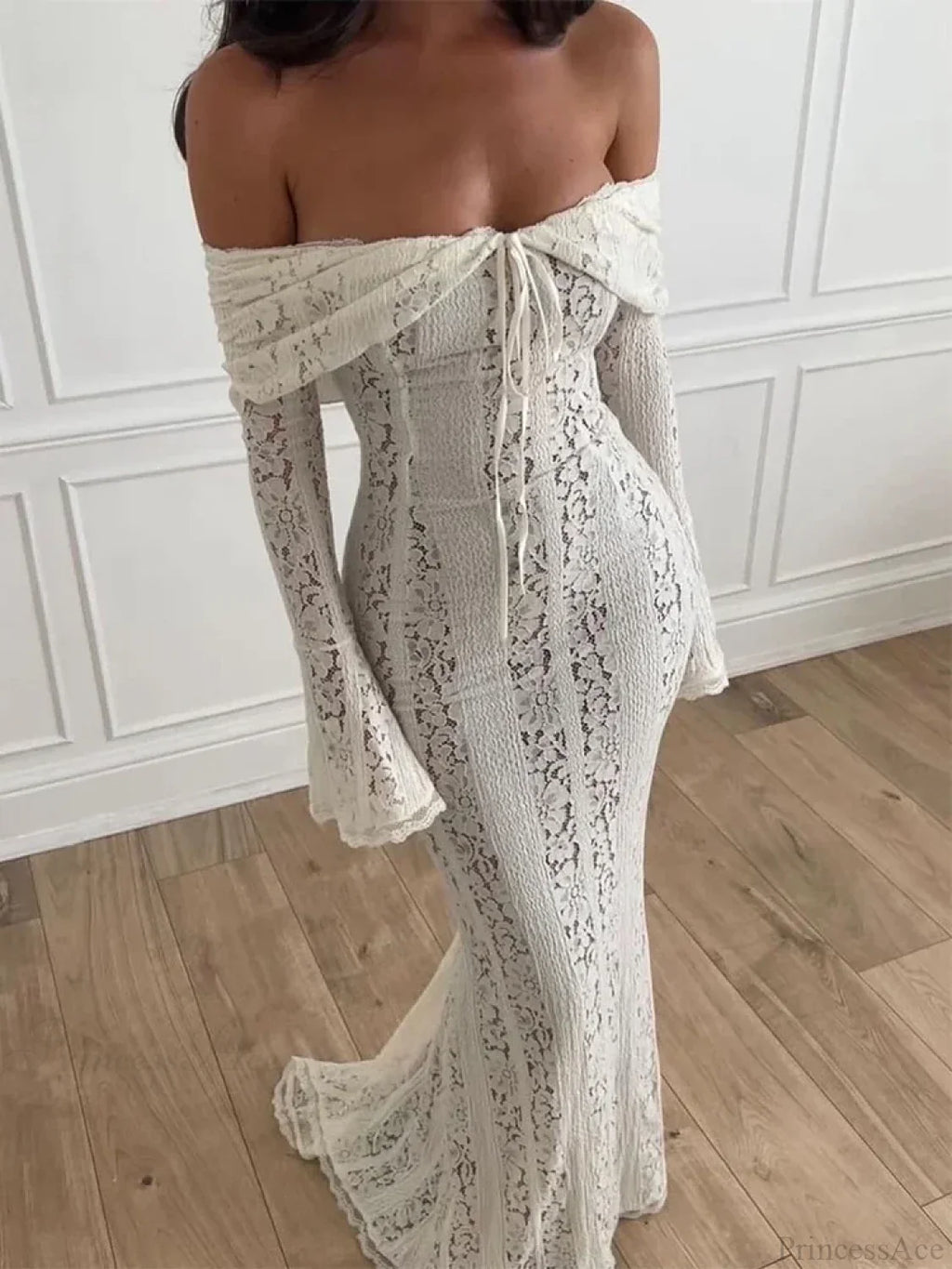 Elegant White Lace Vacation Dress image 5