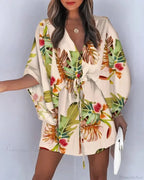 European Fashion Print V-neck Vacation Dress image 3