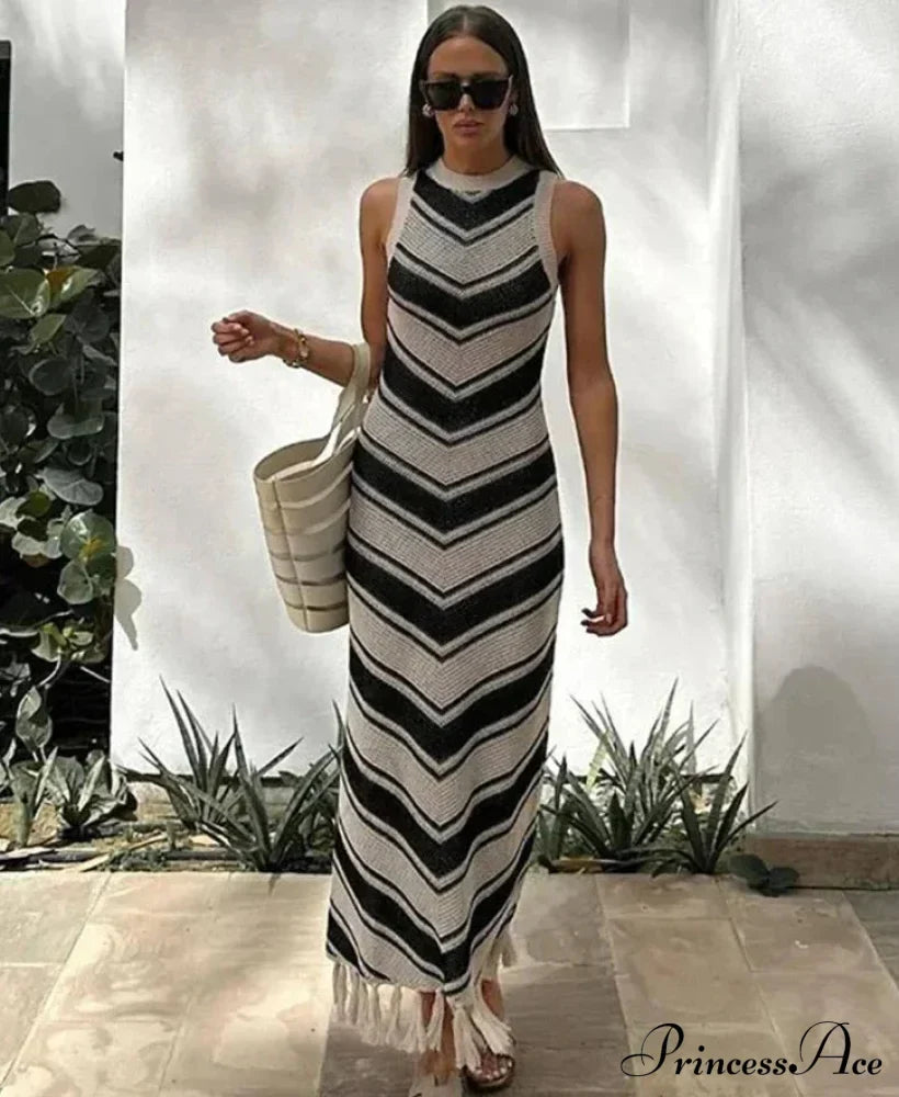 EVE KNITTED Stylish MAXI DRESS image 5