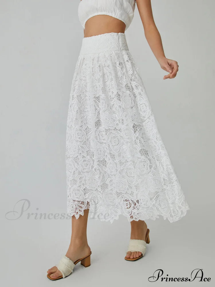 Eyelet Rosebud Graceful Pattern Maxi Skirt image 4