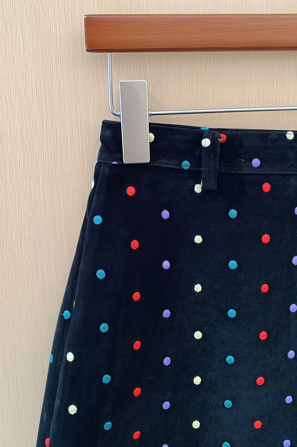 Fashionable Embroidered Polka Dot Velvet Skirt image 4