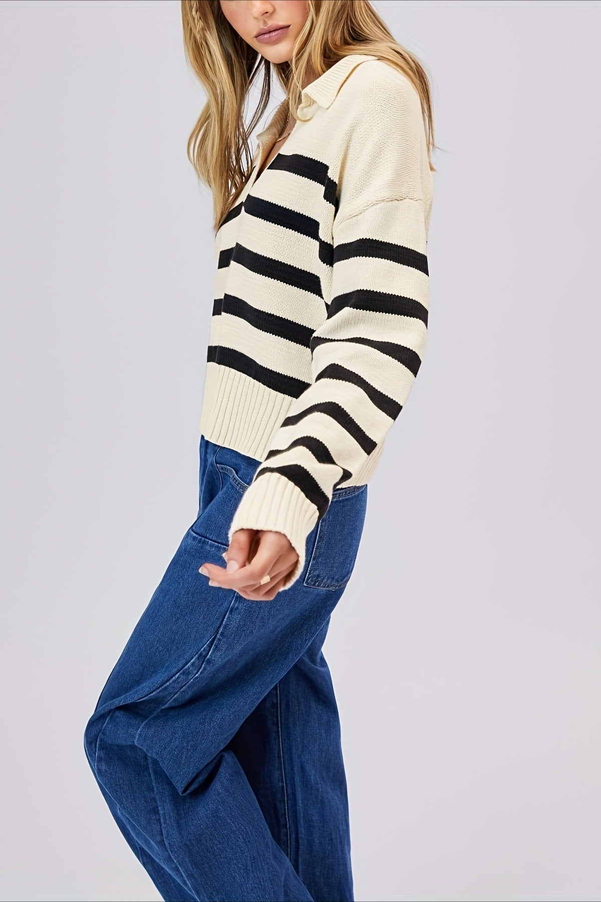 Striped Wool Collar V-Neck Sweater image 5