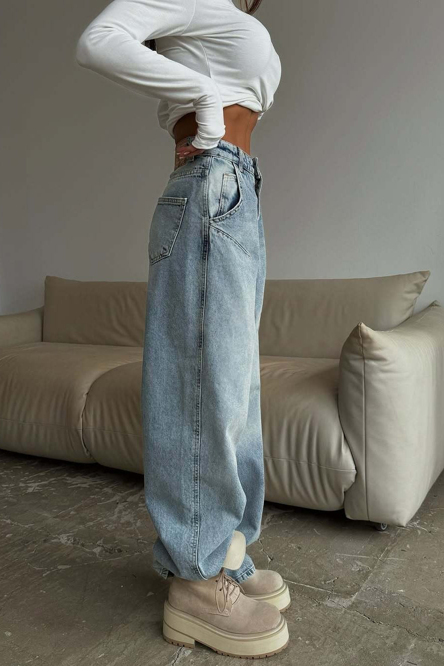 Vintage Low Rise Washed Jeans image 3