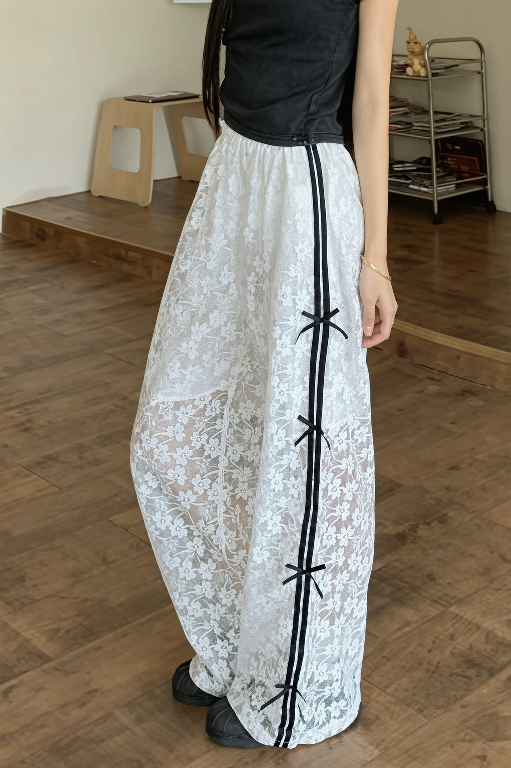Hollow Out Bowknot Lace Splice Pants image 3