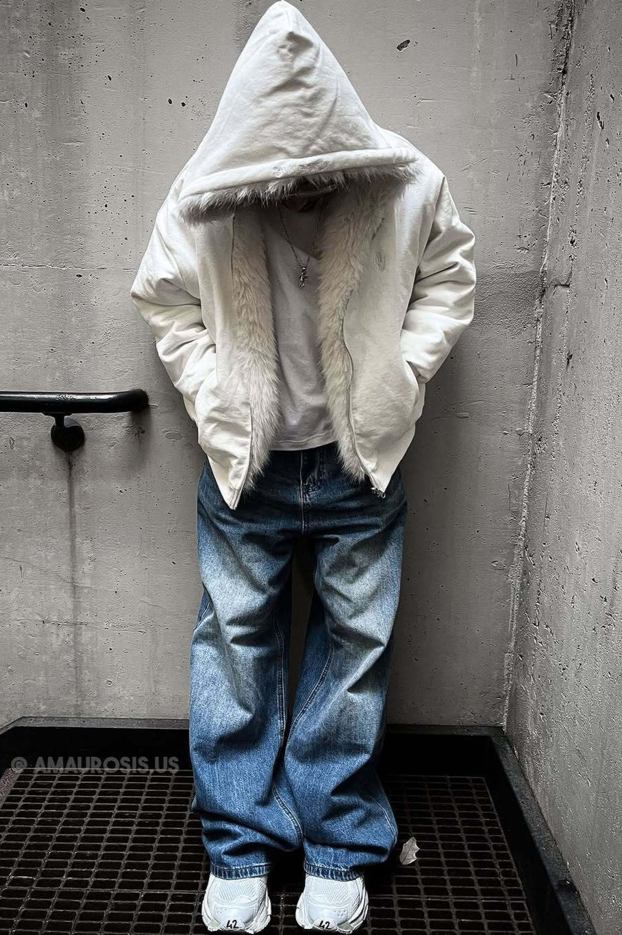 Minimalist Double-Layer Hoodie image 4