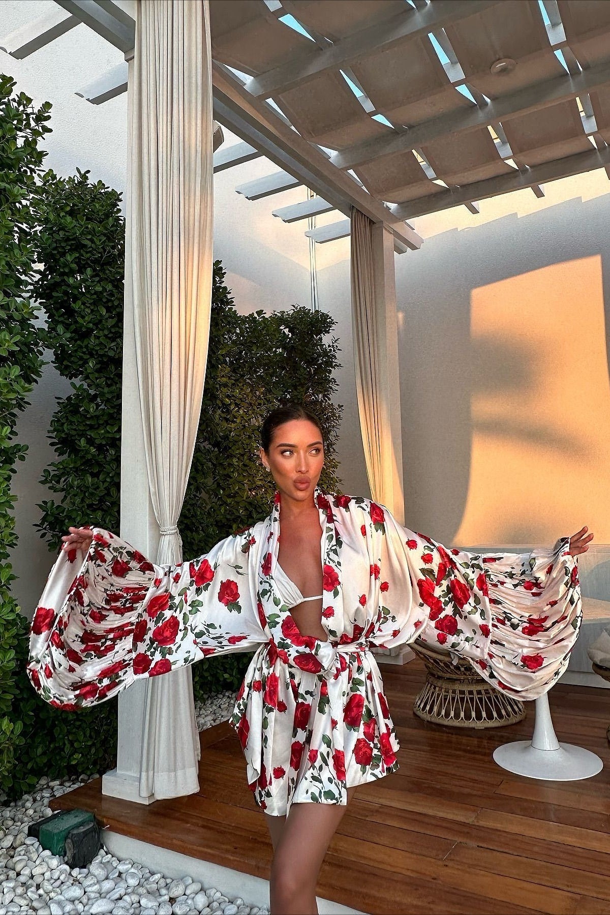 Fresh Floral Print Lantern Sleeve Mini Dress image 3