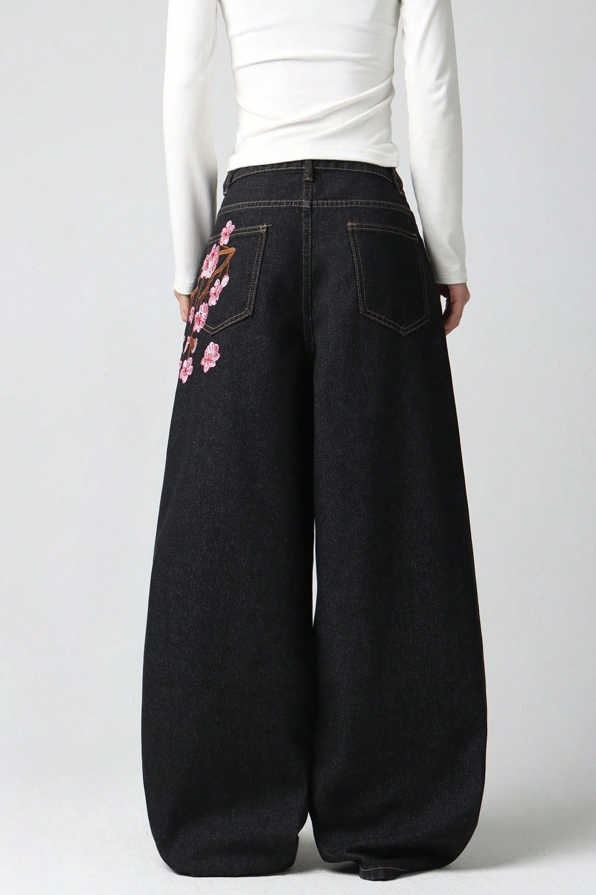 Chic Y2K Vintage Embroidered Wide Leg Jeans image 3