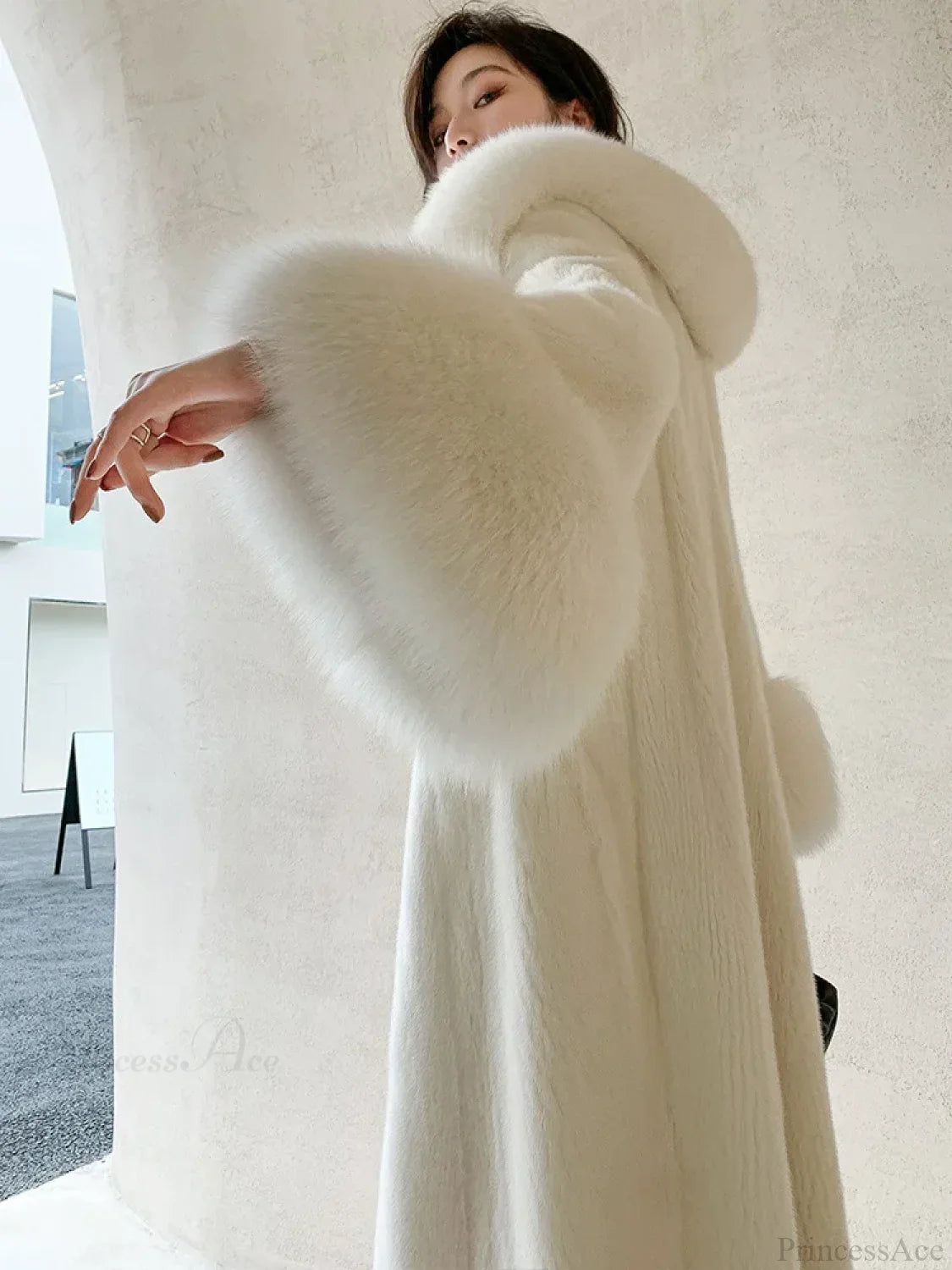Faux Fur Fur Collar Loose Warm Overcoat image 3