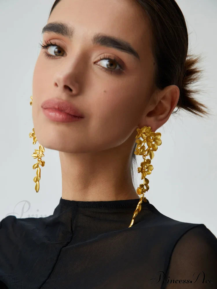 Floral Charming Fringed Earrings image 2