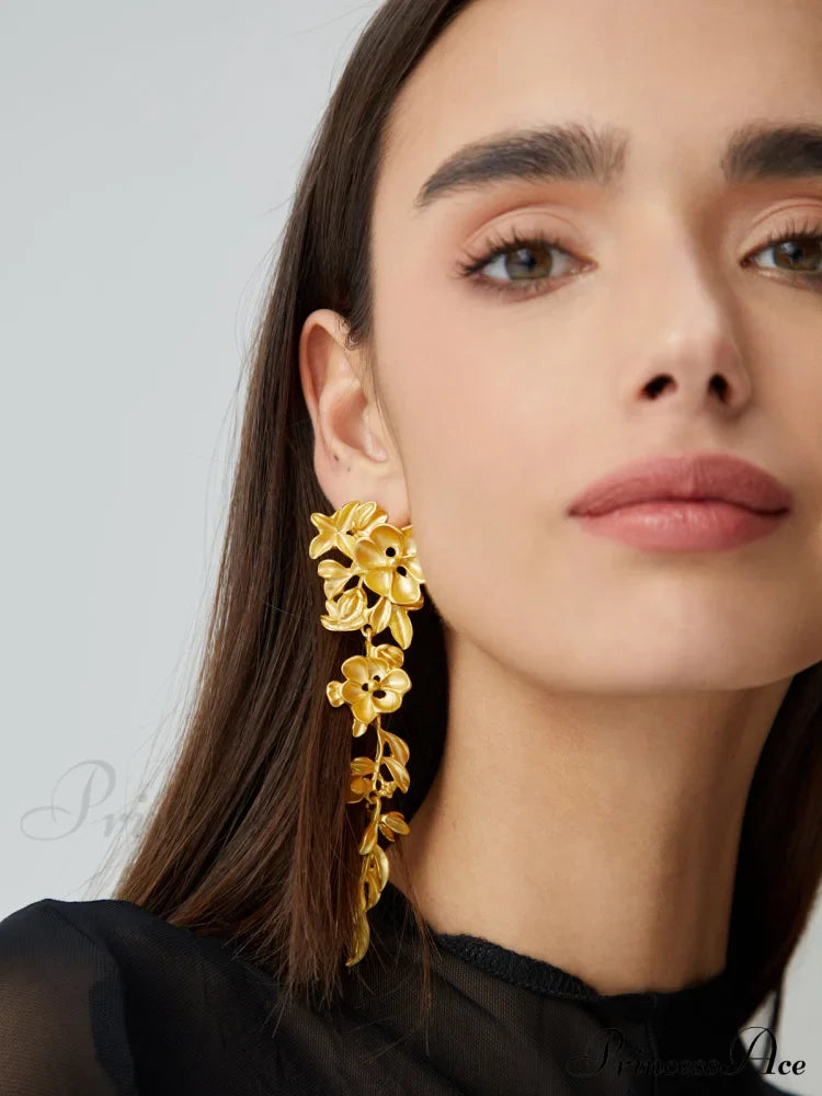 Floral Charming Fringed Earrings image 3