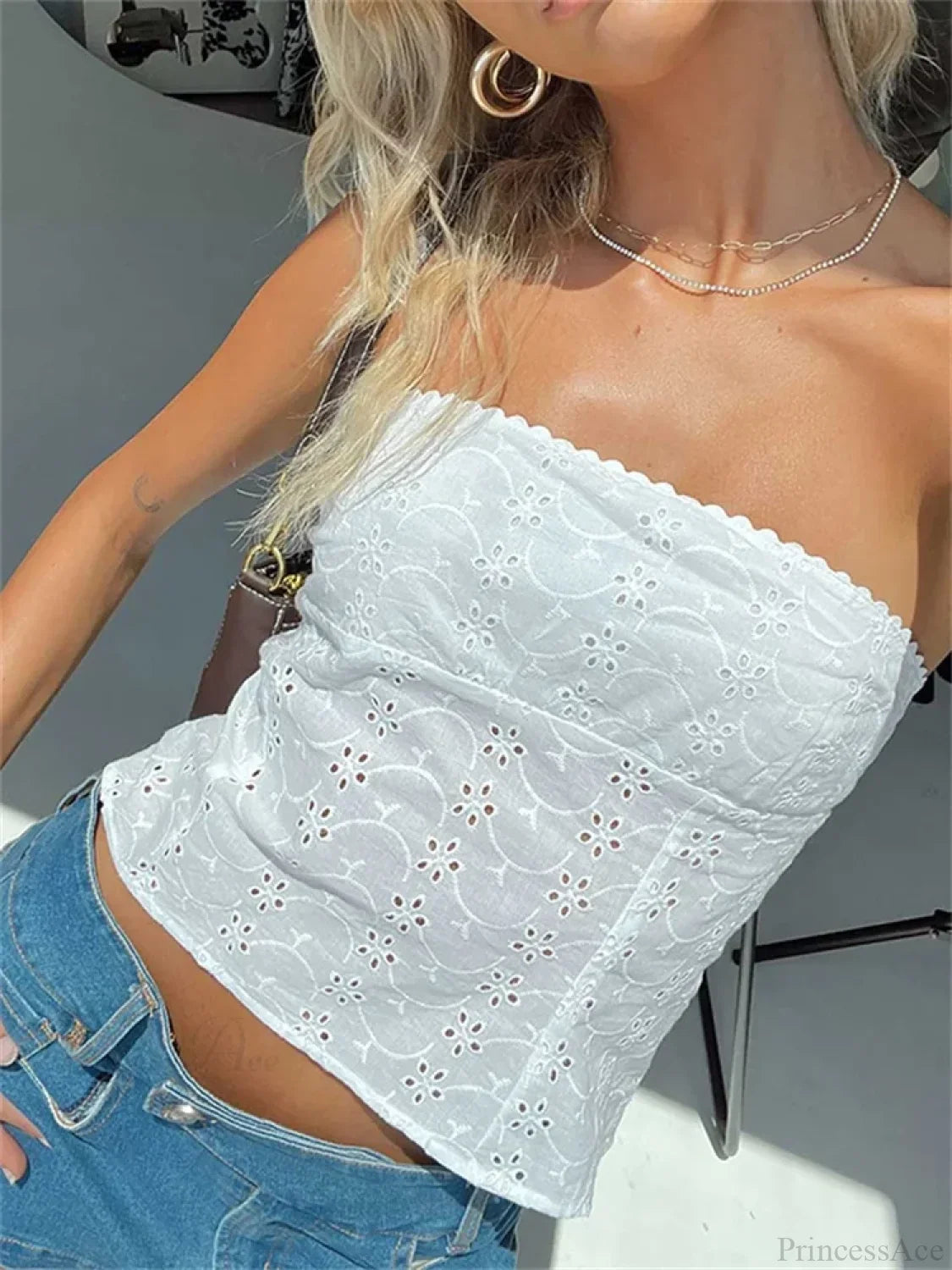Floral Hollow-out Strapless Off-shoulder Tube Top image 1