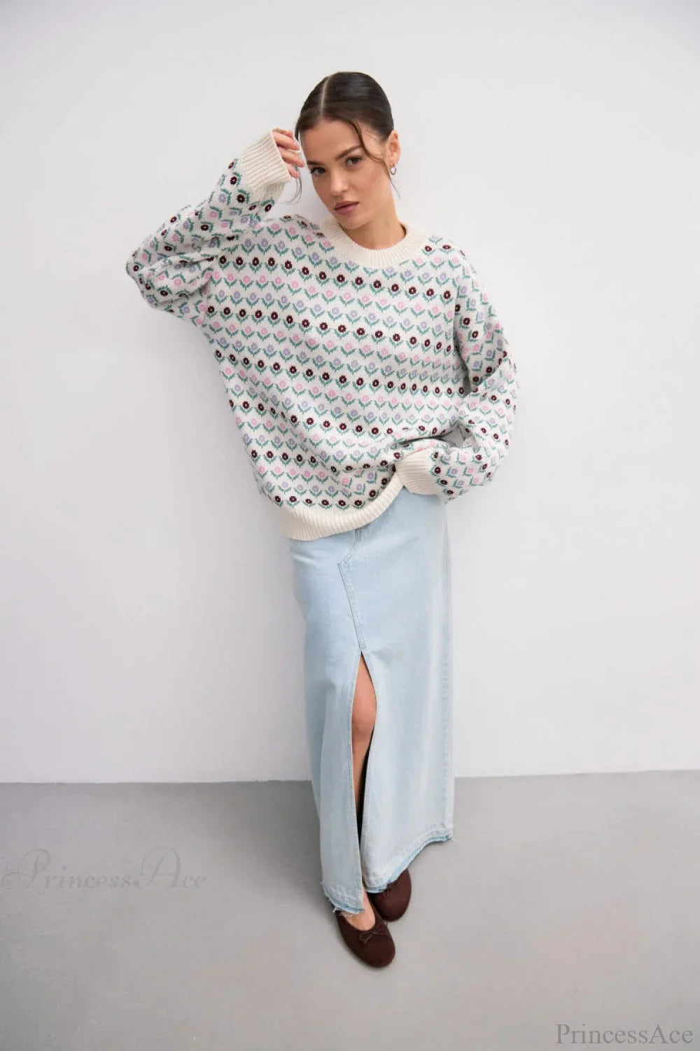 Floral Jacquard Crew Neck Knit Sweater image 3