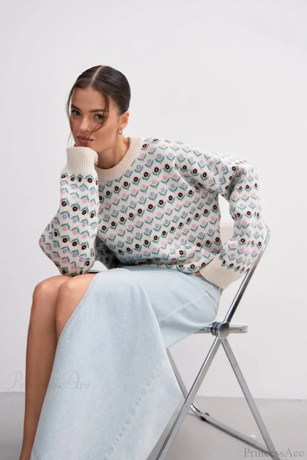 Floral Jacquard Crew Neck Knit Sweater image 2