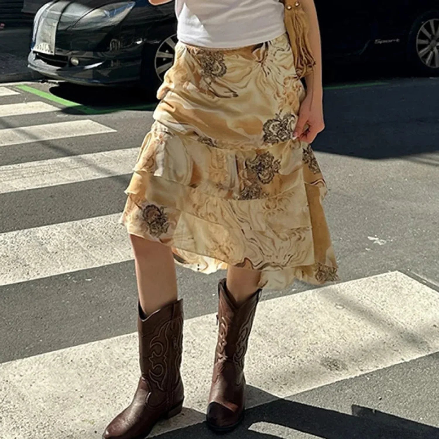 Floral Print Tiered A-Line Midi Skirt image 1